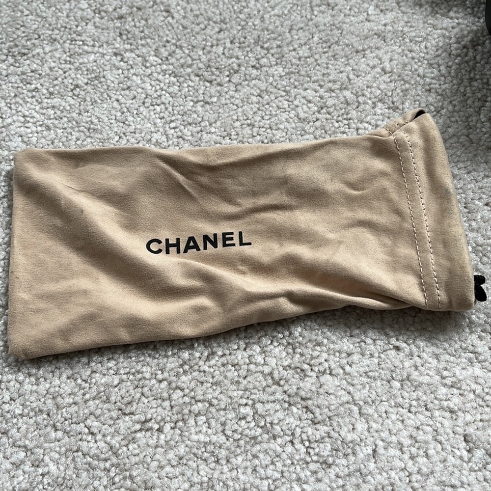 Chanel Sunglasses - Picture 5 of 13